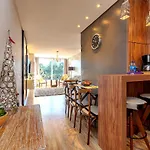 Rosa Apartamento Giovani Pizetta